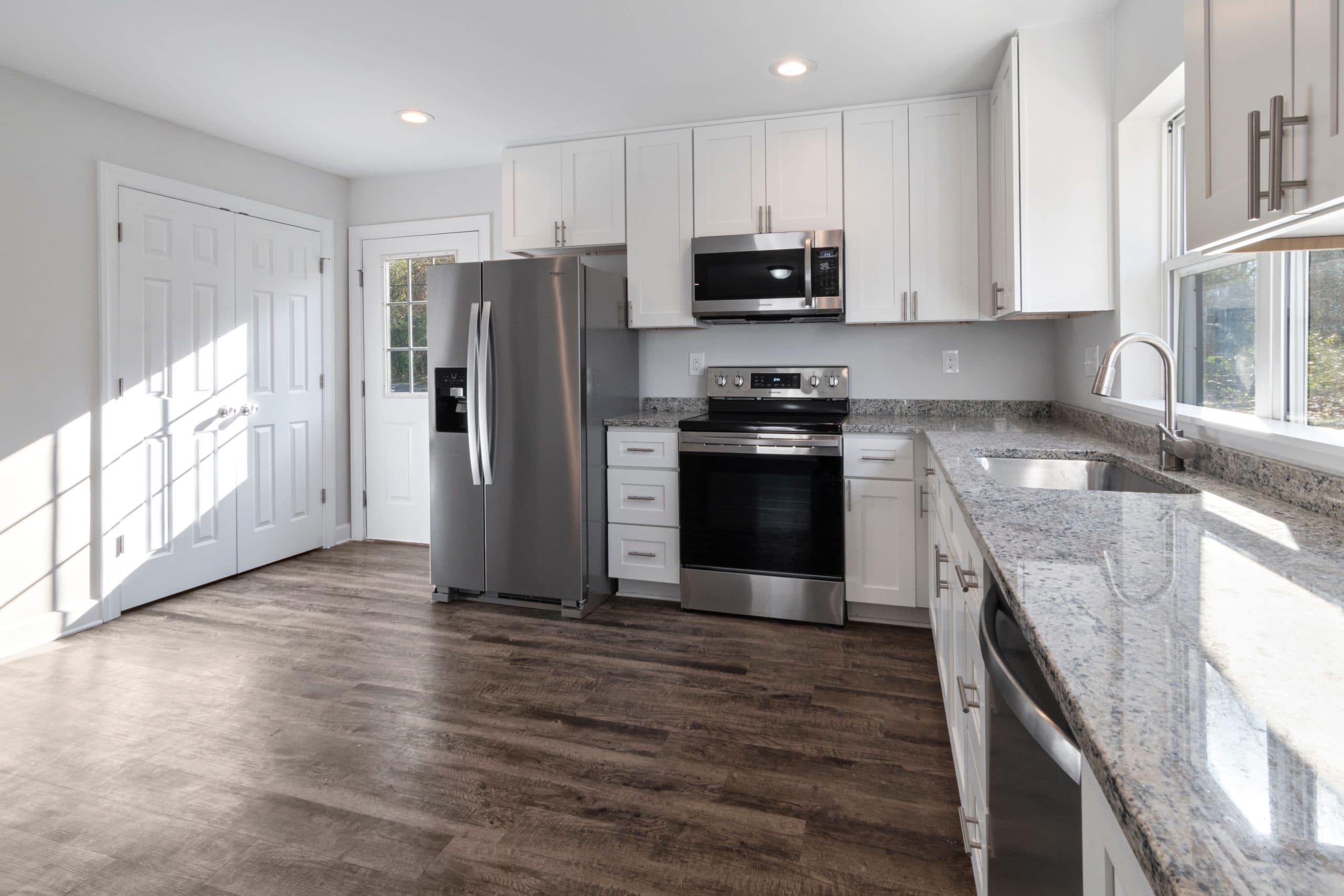Keukenrenovaties — renovatie door Tjatjus